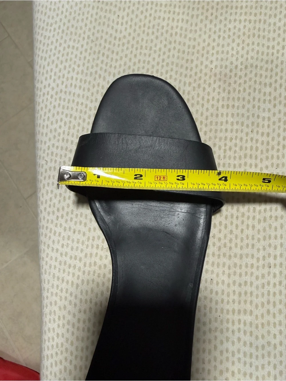 Vince Rita Minimalist Black Sandals Size 9‎ M